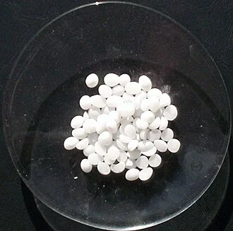 Actual material reference photograph of Potassium Hydroxide